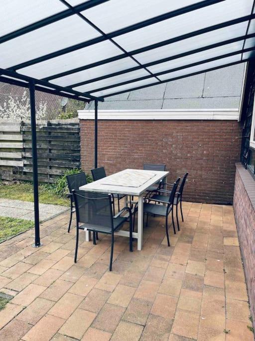 Leuke Bungalow In Noord-Holland Opmeer Exterior foto